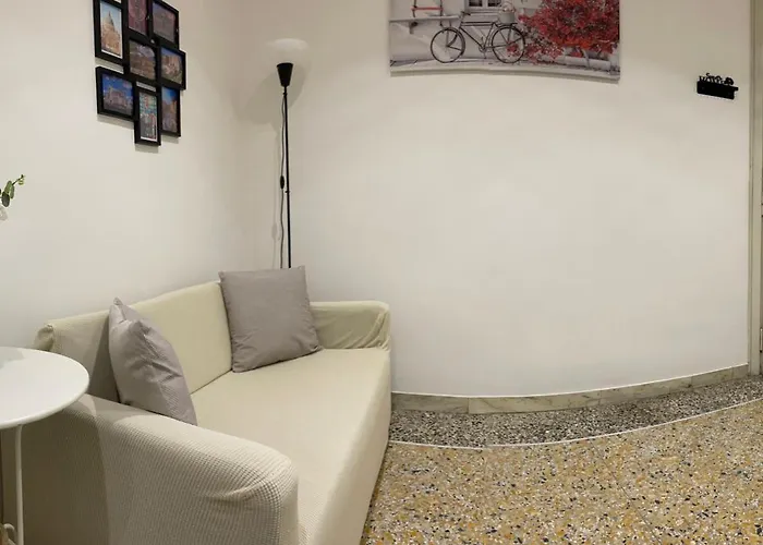 Apartment Riza Subway A Tourist *